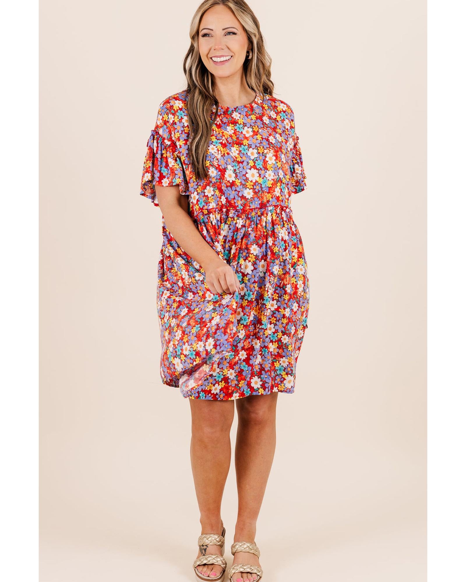 Red Dainty Flower Printed Plus Size Short Sleeve Shift Dress - 4X 5
