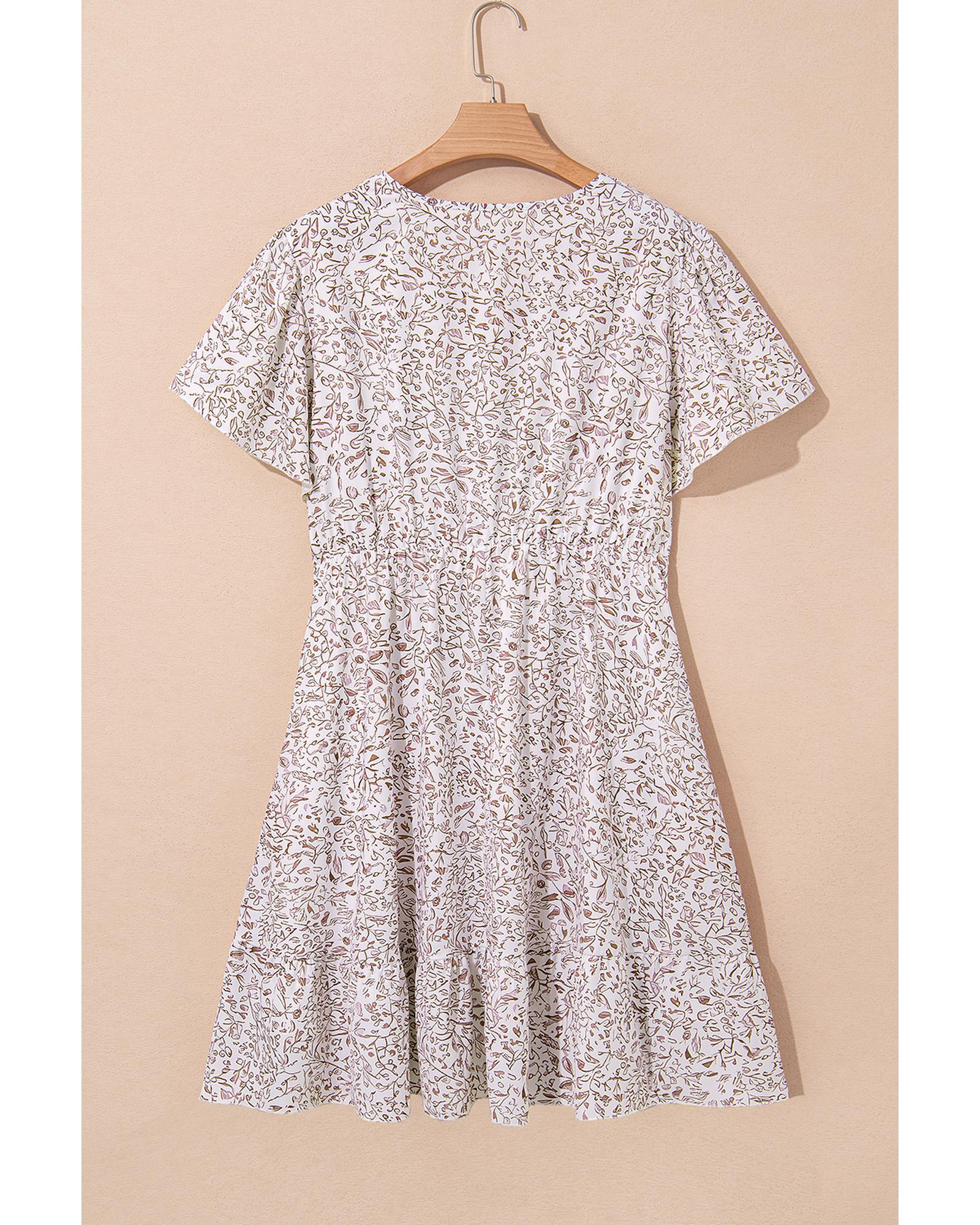 White Floral V Neck Ruffled Short Sleeve Plus Size Dress - 2X