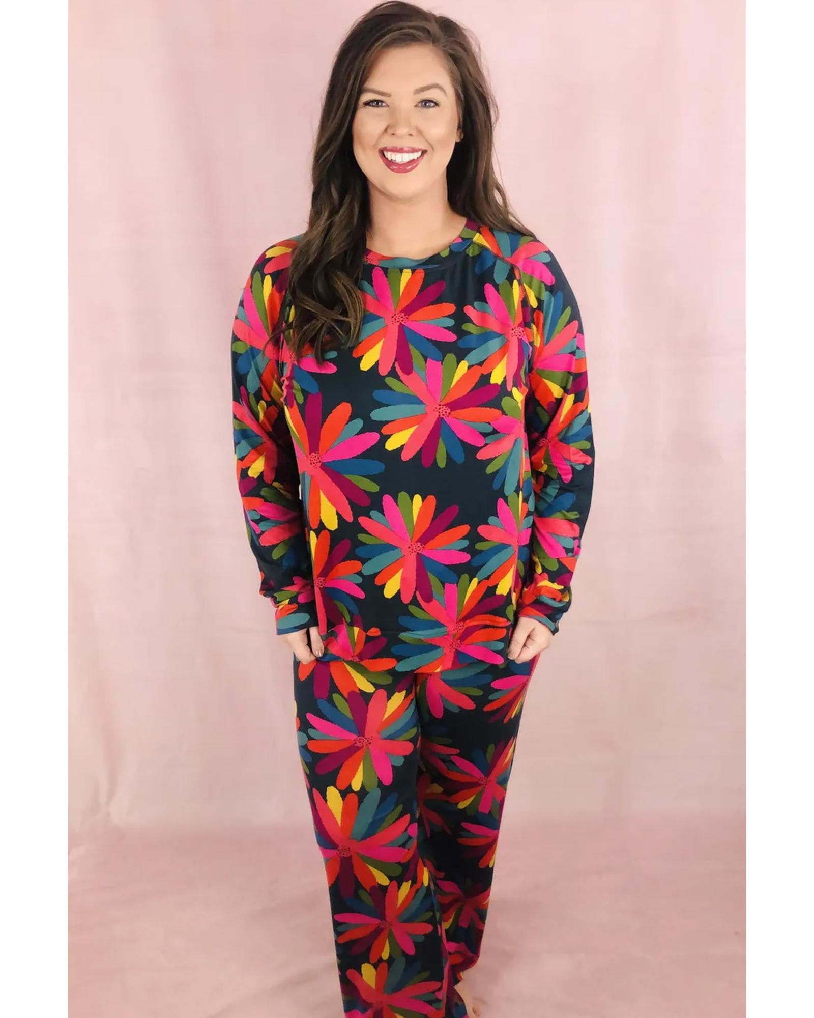 Black Plus Size Printed Long Sleeve and Pants Lounge Set - 3X 7