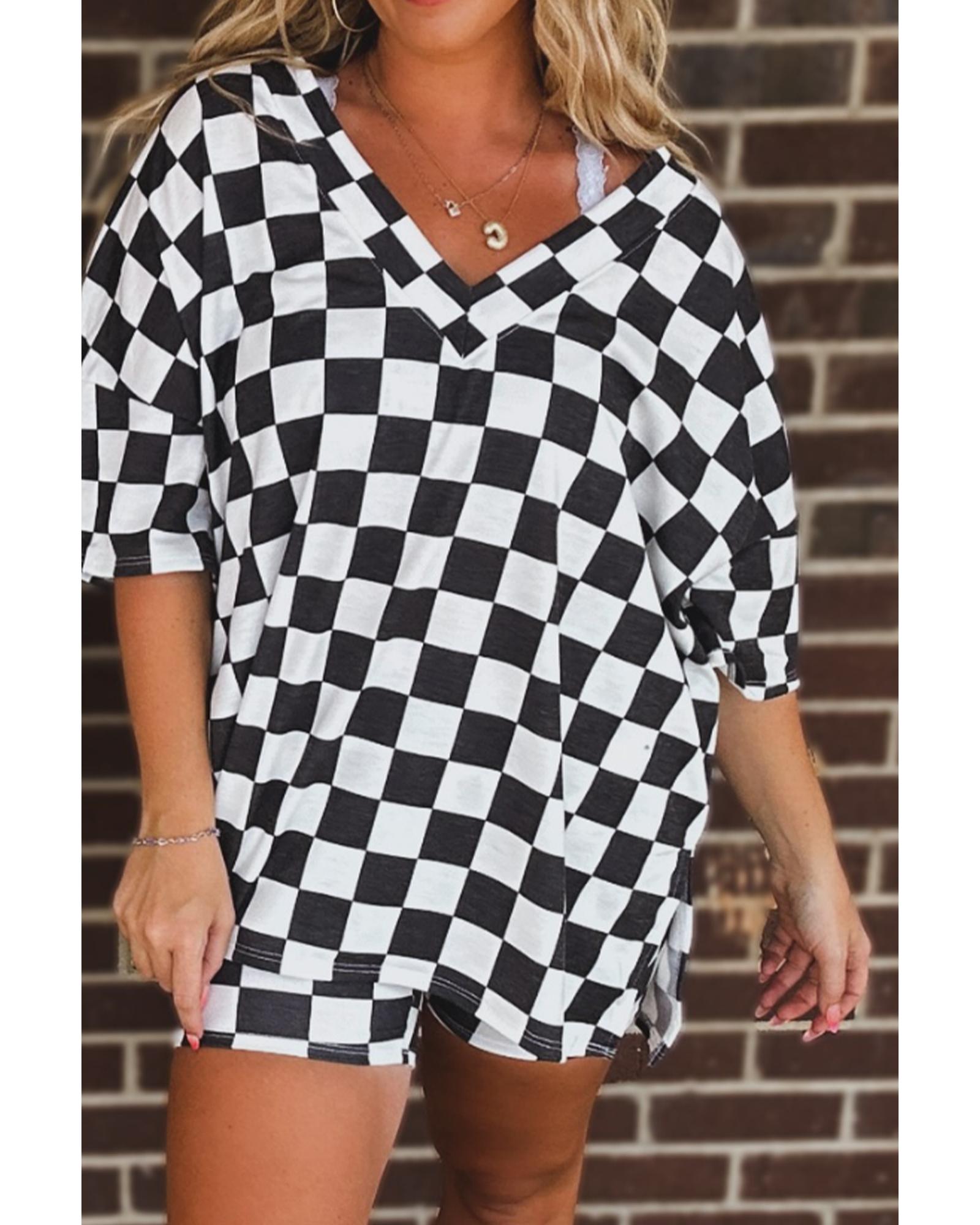 Black Checkered Pattern Tee and Shorts Plus Size Two Piece Set - 1X 3