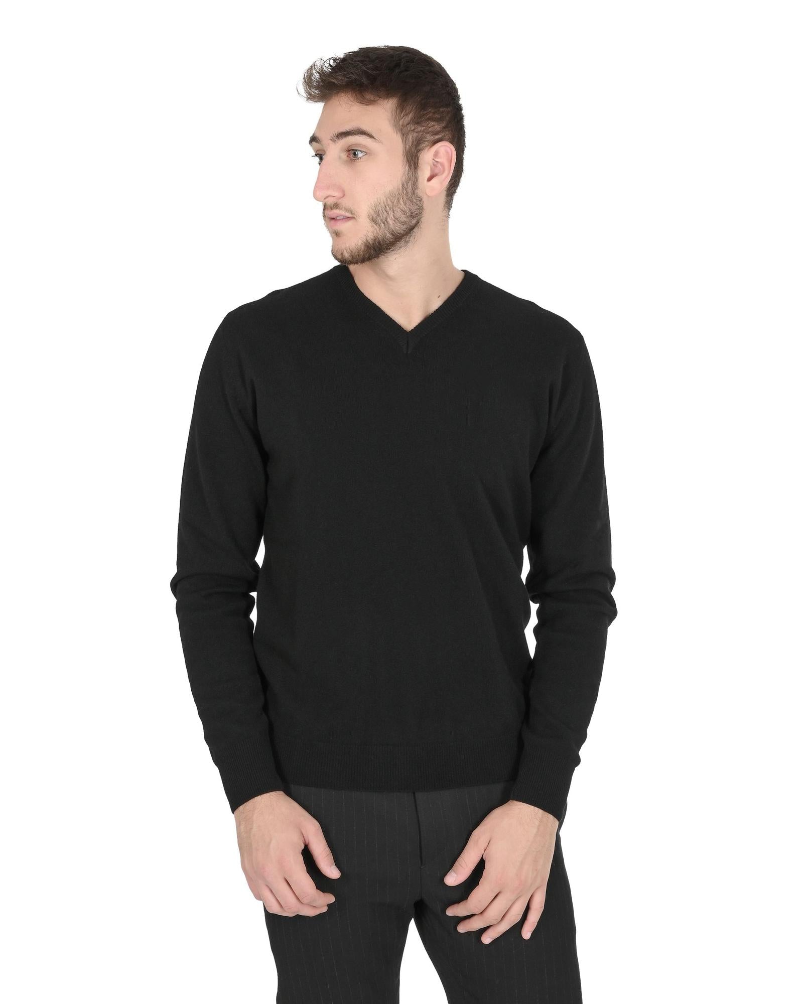 Crown of Edinburgh Cashmere Men's Refined Cashmere V-Neck Sweater in Black - M 3