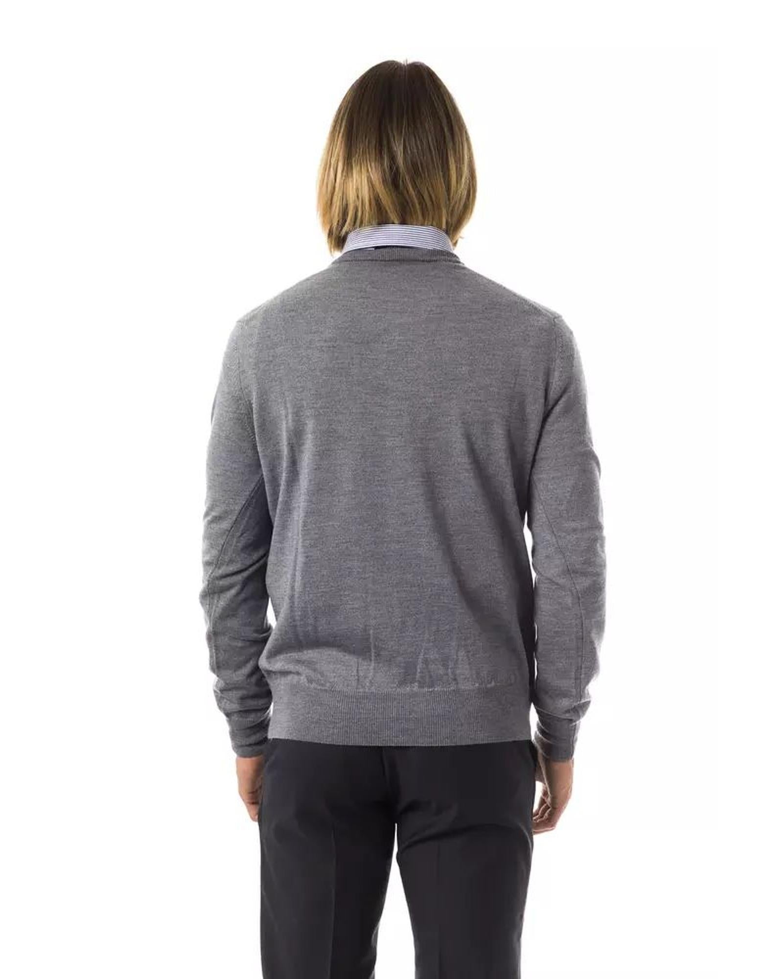 Embroidered V-neck Sweater in Extrafine Wool Merinos S Men 3