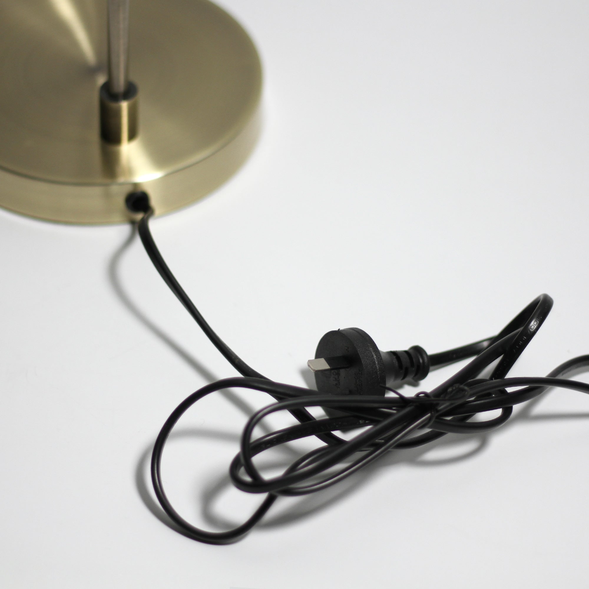 Sarla Table Lamp - Antique Brass 3