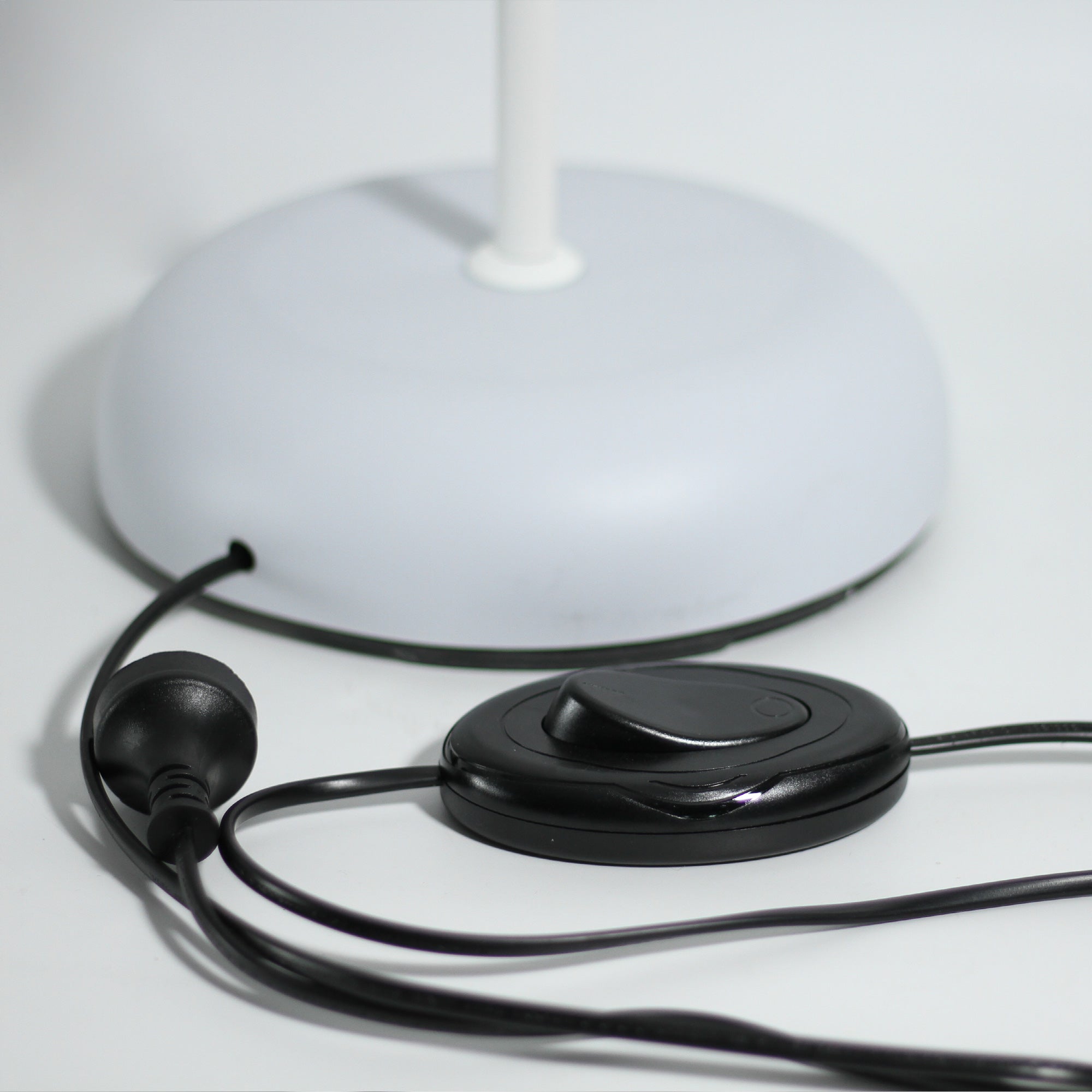 Audrey Floor Lamp - White 5