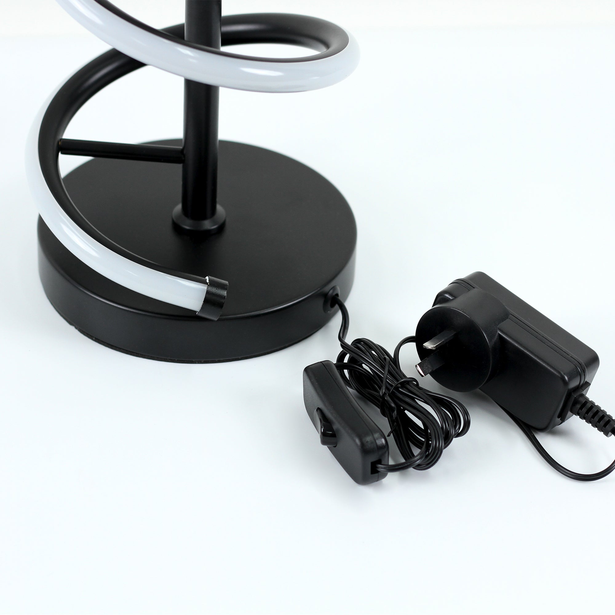 Cirrhi LED Table Lamp - Black 7