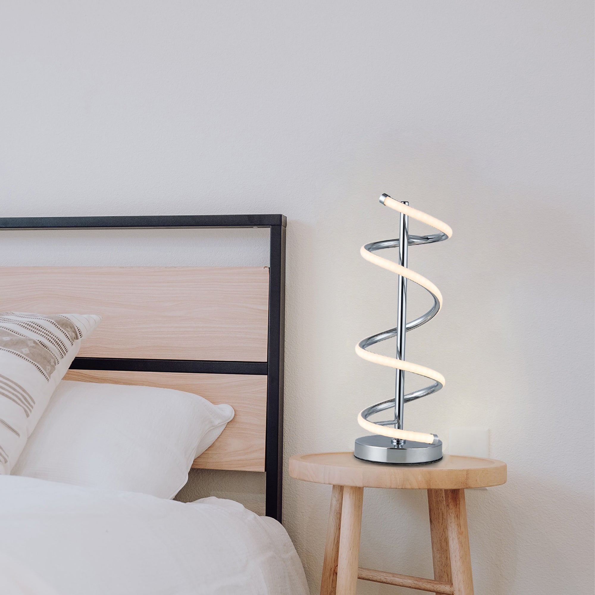 Cirrhi LED Table Lamp - Chrome 7