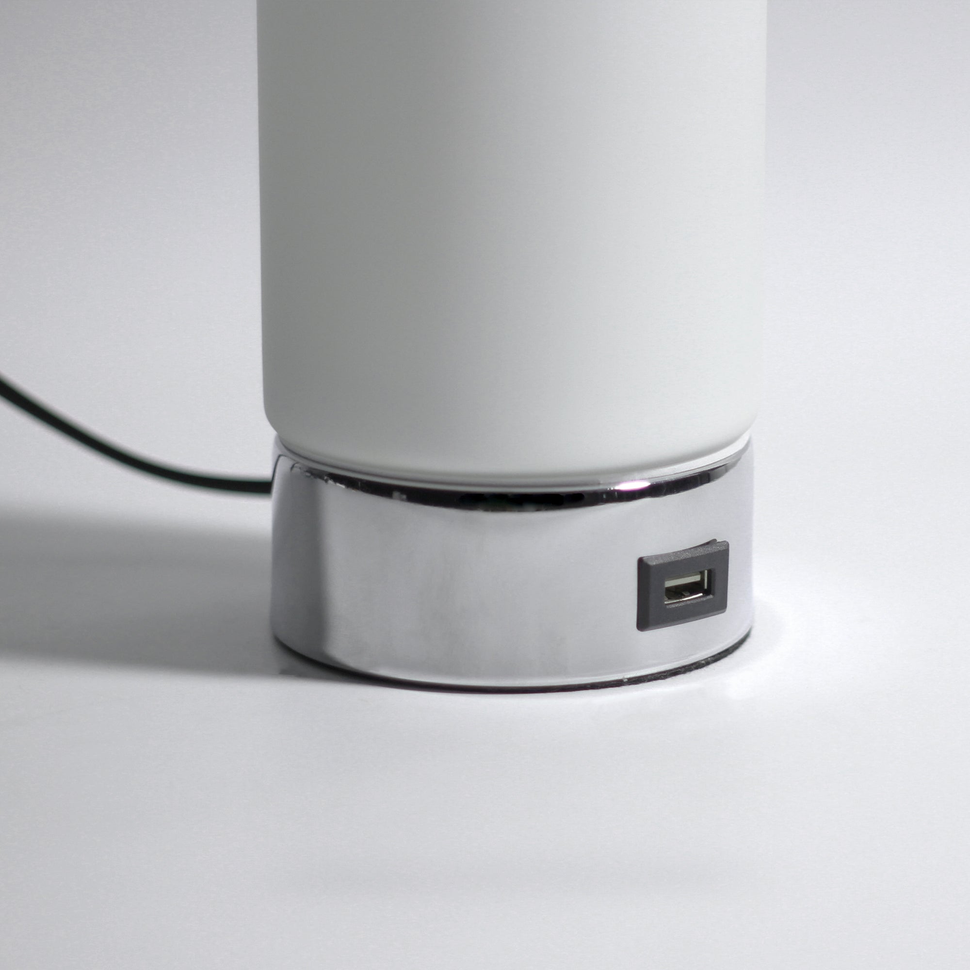Julie Cylinder Touch Lamp with USB Port 6
