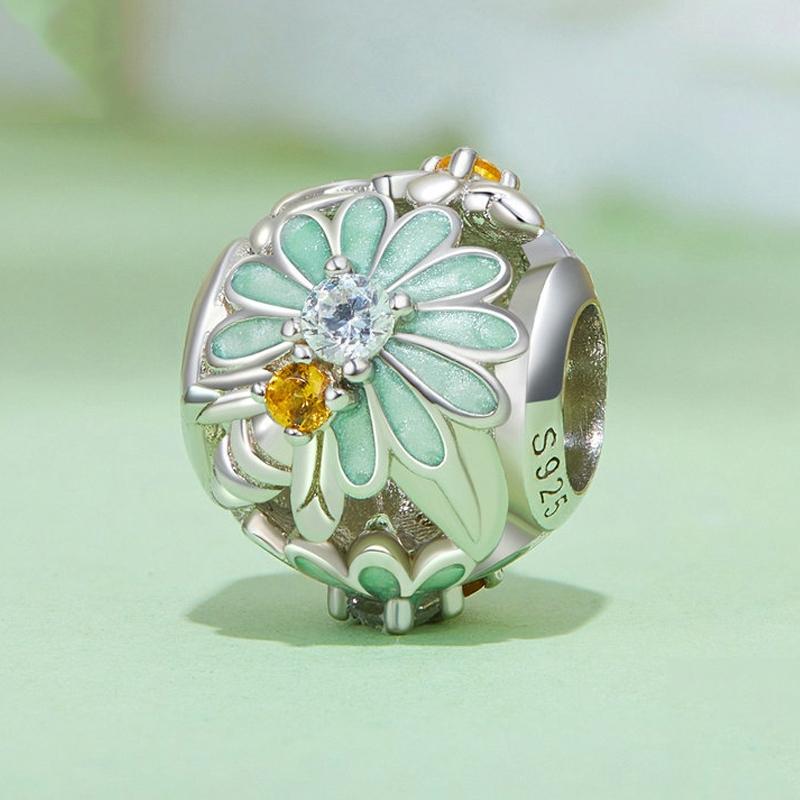 925 Sterling Silver Green Gradient Daisy Bee Bracelet 3