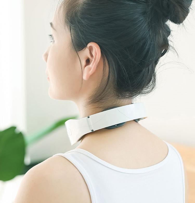 Portable Neck Massager With Heat Therapy Electromagnetic Pulse Technology 8