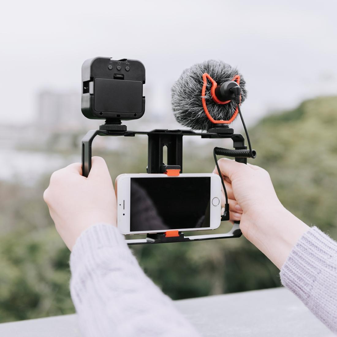 Vlogging Video Rig With Mic & Fill Light For Smartphone 7
