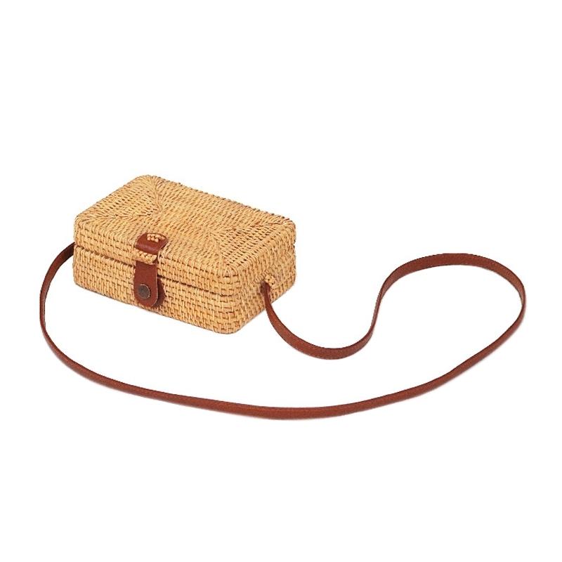 Handmade Square Rattan Bag Autumn Beach Diagonal Purse Vintage Style 19X13X7Cm