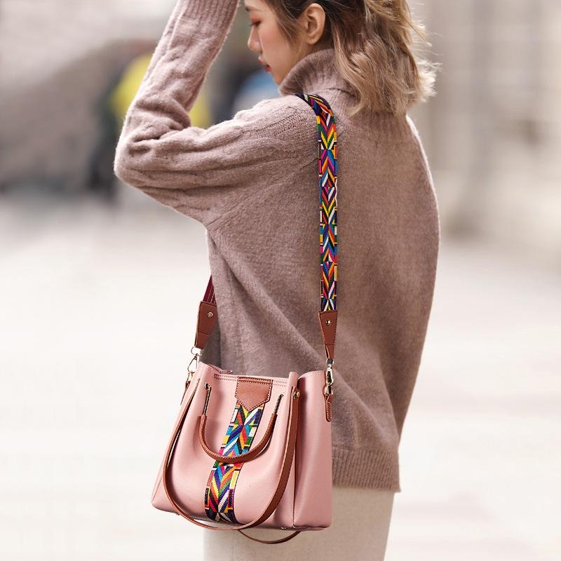 Versatile 4-in-1 Messenger Bag for Women - Fashionable & Spacious - White 7