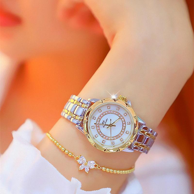 Elegant Lace Women Watch - Golden 3