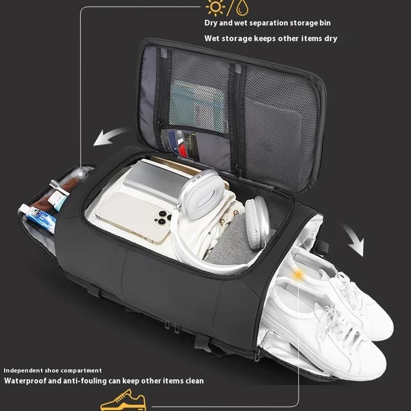 Large Capacity Sports Shoulder Bag With Wet / Dry Separation 10