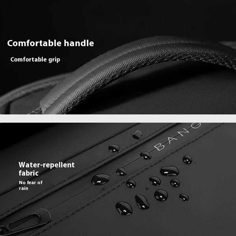 Large Capacity Sports Shoulder Bag With Wet / Dry Separation 11