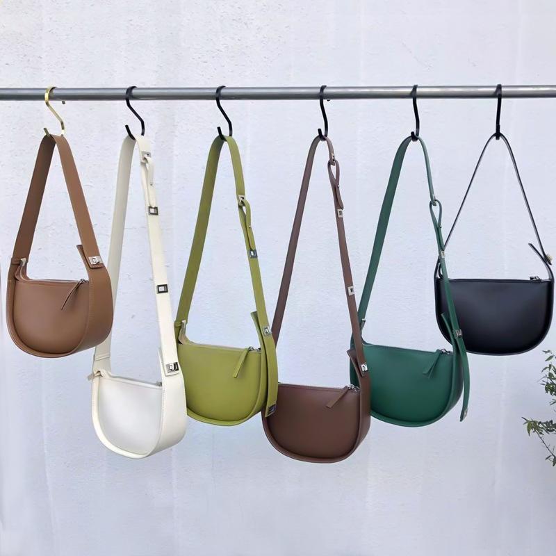 Vintage Semi Circular Underarm Bag White 3