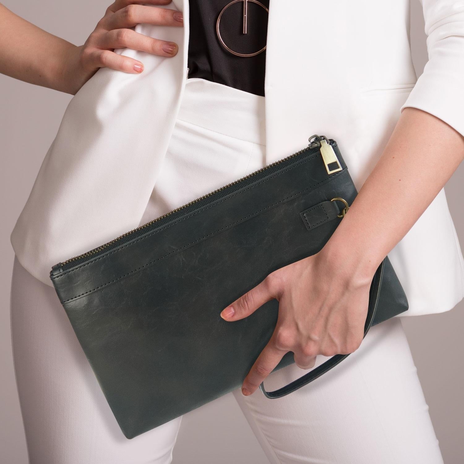 Vintage Leather Envelope Clutch with Zipper Closure - Black 7