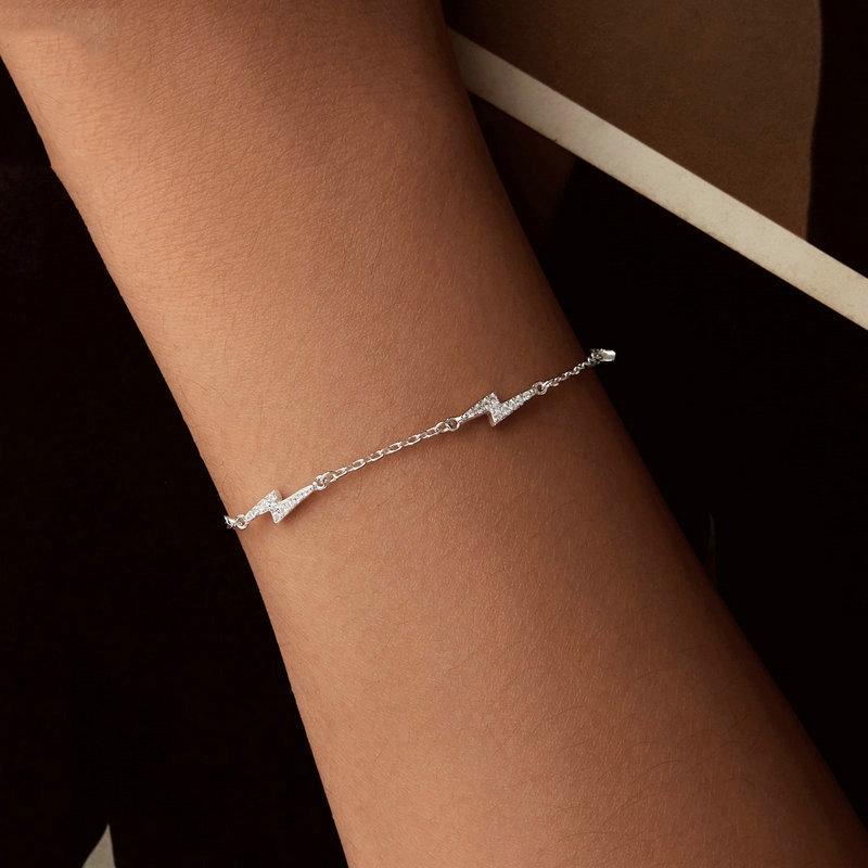 925 Sterling Silver Platinum Plated Lightning Bracelet In 7