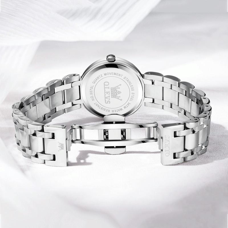 Stylish Waterproof Women Quartz Watch with Roman Dial 5