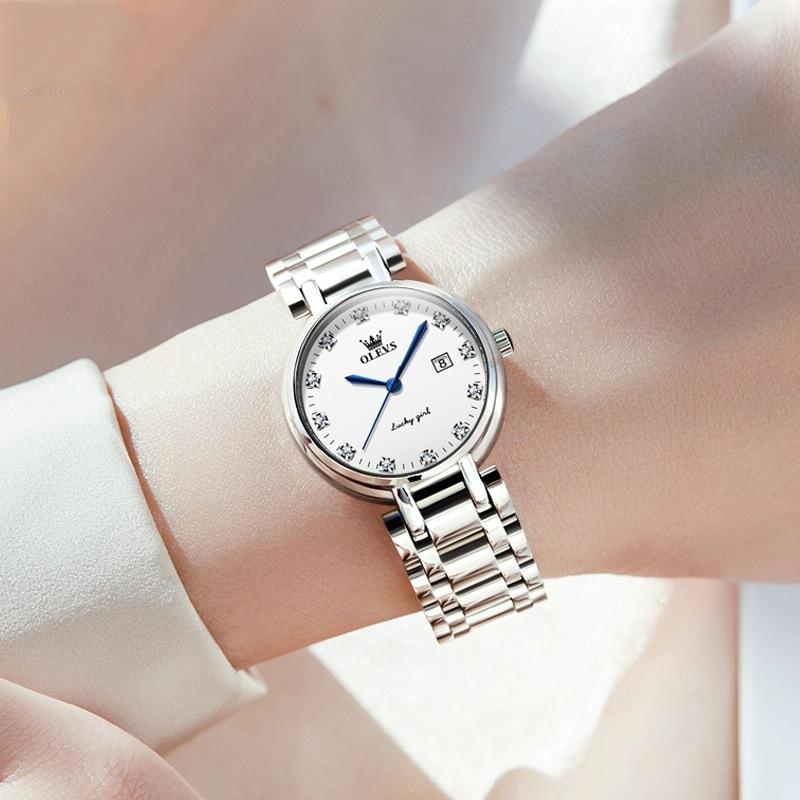 Stylish Waterproof Women Quartz Watch with Roman Dial 7