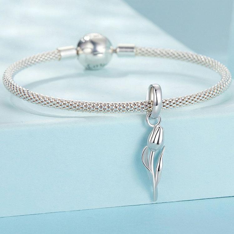 925 Sterling Silver Romantic Tulip Beaded Pendant In 7