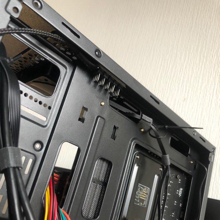 2-Port Pwm Fan Hub For Pc Chassis - A Drag Five 6