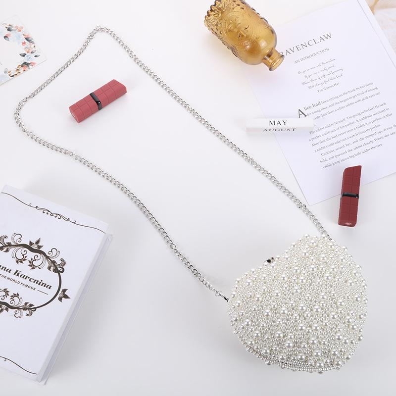 White Heart Shaped Evening Clutch With Chain 3