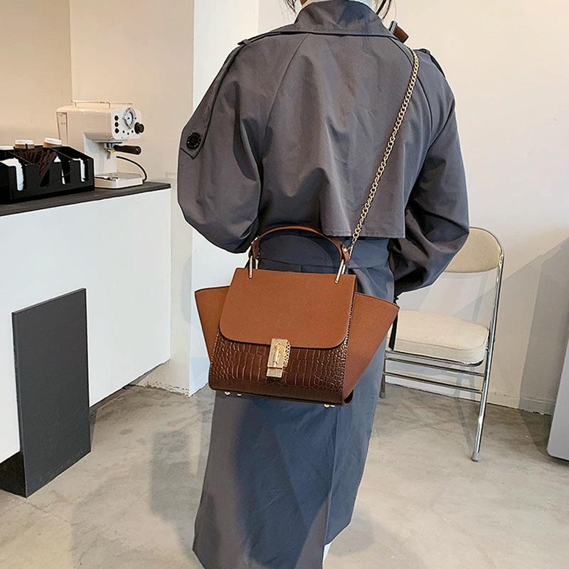 Versatile Vintage Wing Crossbody Bag with Frosted Finish and Chain - Khaki 11