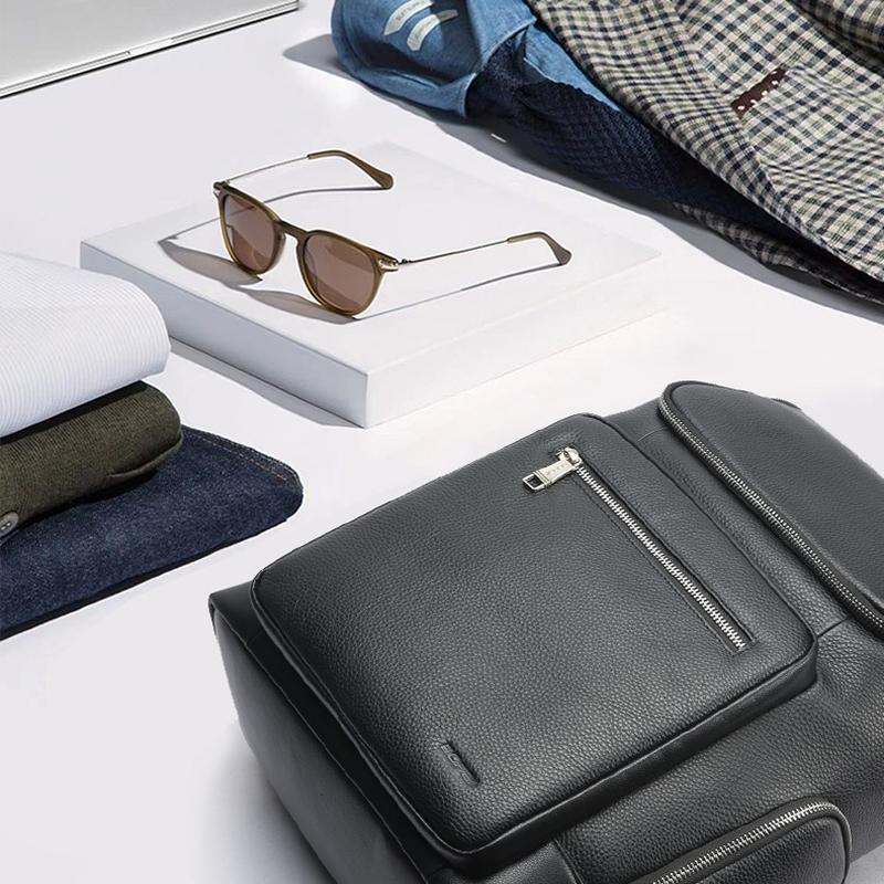 Large-capacity Waterproof Laptop Backpack in First-layer Cowhide - Black 10