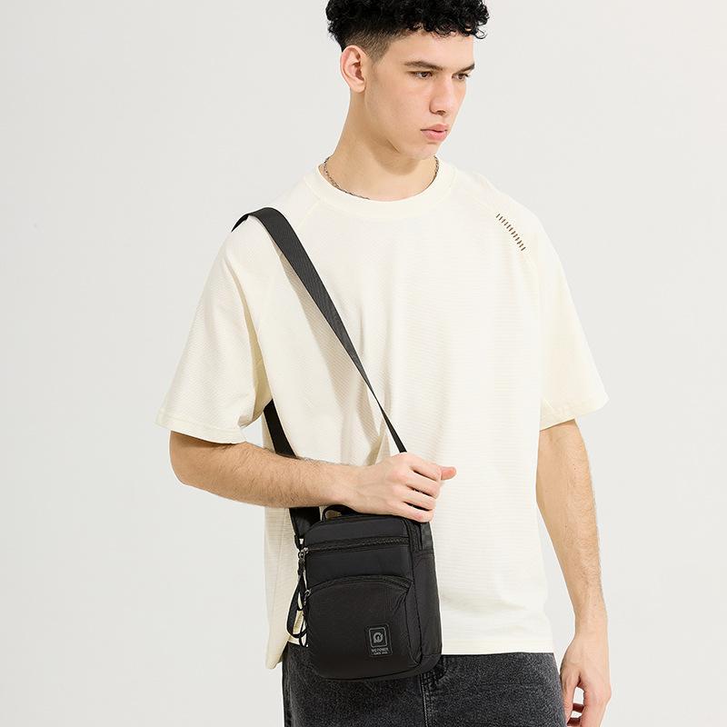 Waterproof Men Outdoor Messenger Bag Sports & Leisure Shoulder Bag - Grey 7