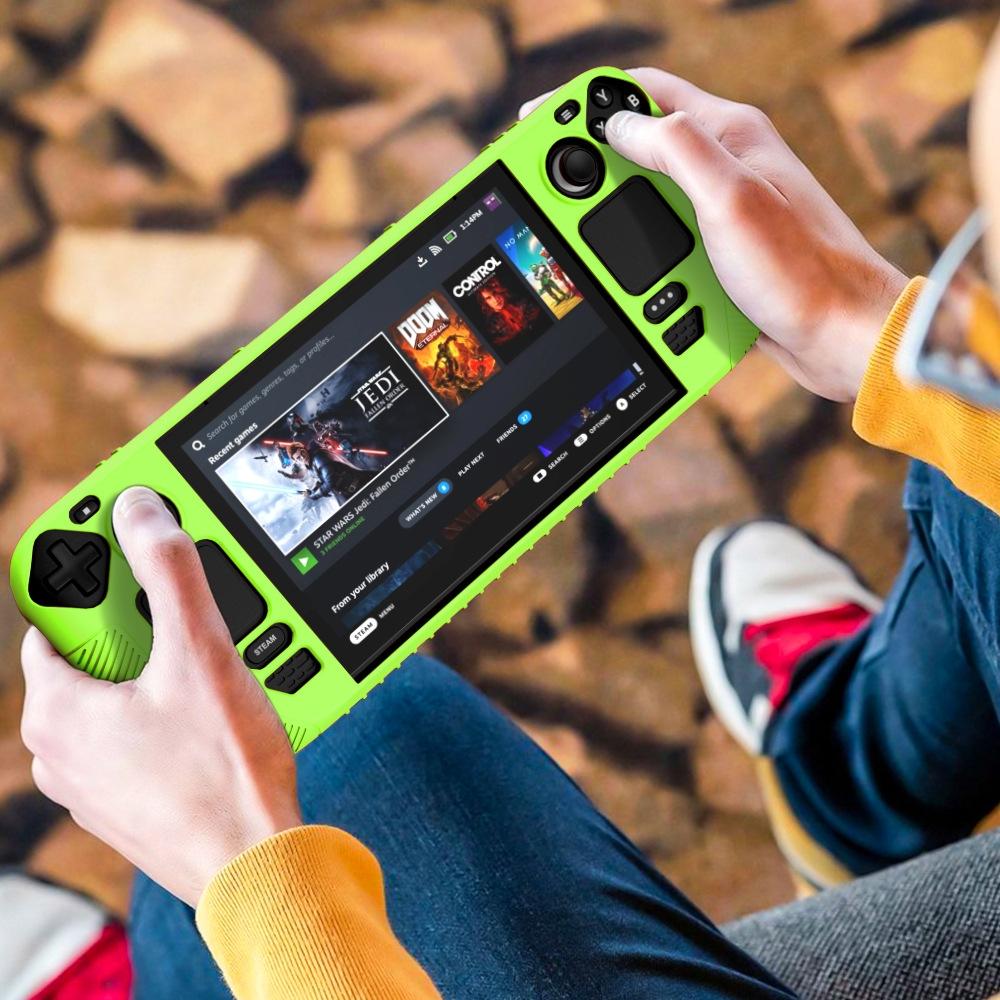 Pocket Console Silicone Case - Non-slip Protection for Steam Deck V3 - Red 3