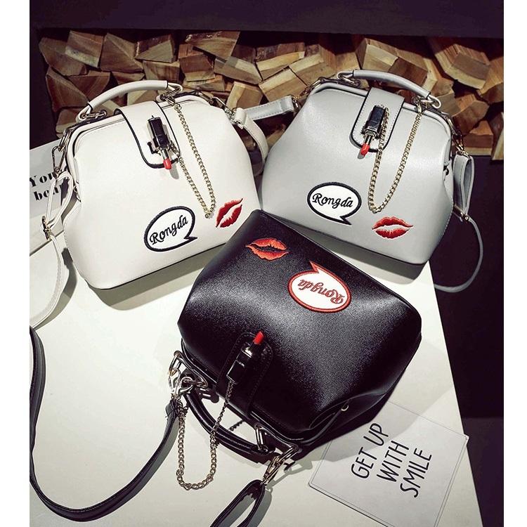 Red Lip Embroidered Doctor Bag L Size 11