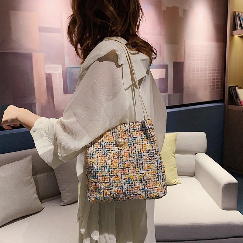 Black Woolen Knit Bucket Bag For Women - Red Onesize 11