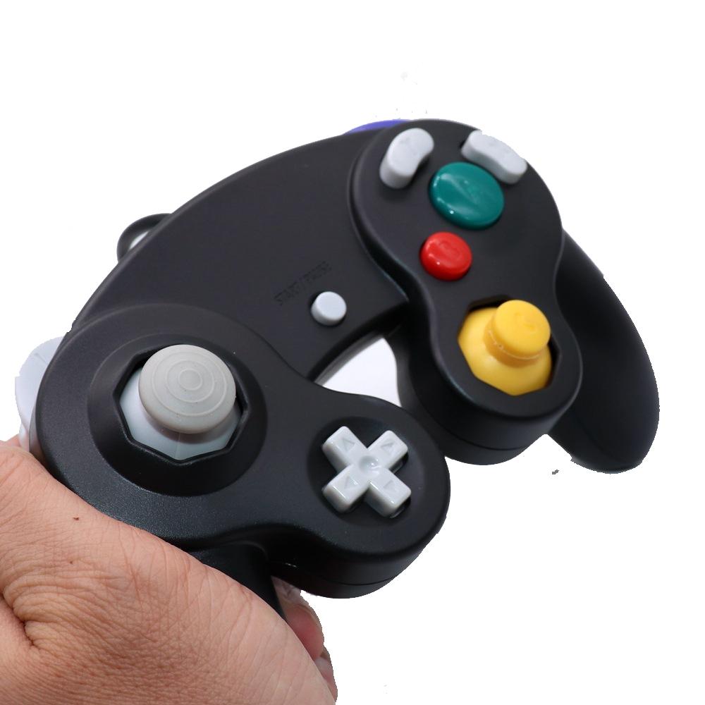 5 Piece Wired Game Controller for Nintendo Ngc - Transparent Red 4