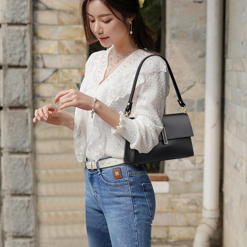 Spacious Women Shoulder Bag For Commuting - Purple 11