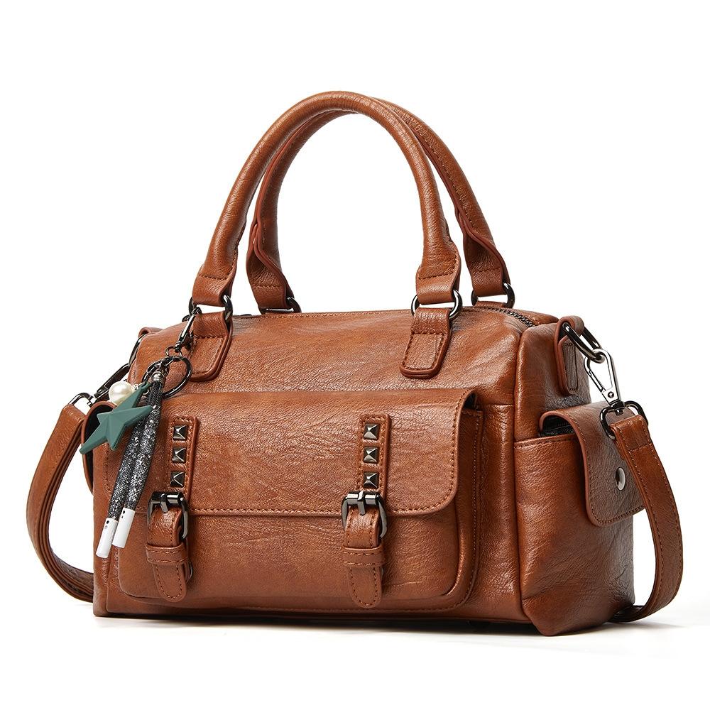 Large Capacity Crossbody Shoulder Bag in Pebbled Leather - Black 13
