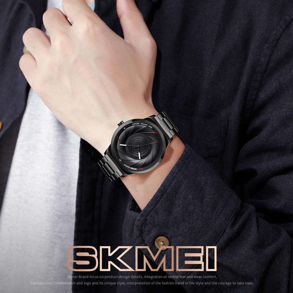 Stylish Waterproof Gold Quartz Watch for Men - Black Blue 7