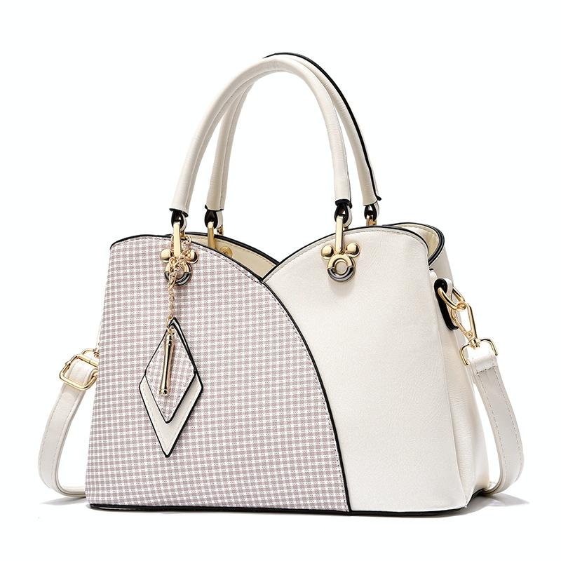 Spacious Texture Handbag - Large Capacity - Black 11