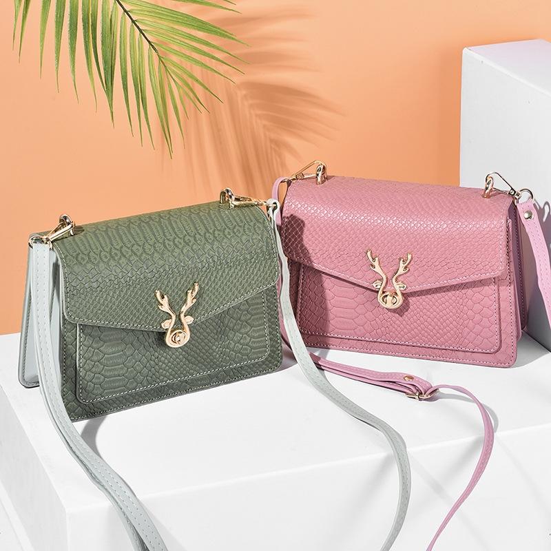 Stylish Crocodile Leather Crossbody Phone Bag - Pink 8