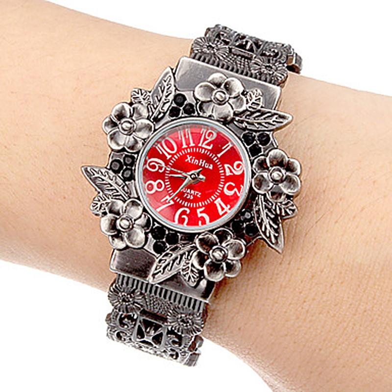 Flower Embossed Retro Bracelet Watch - Women Quartz - Purple 3