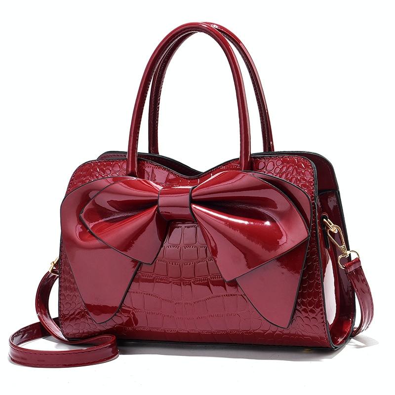 Leather Ladies Handbag - Bright Bow Design - Light Green 5