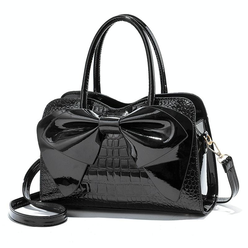 Leather Ladies Handbag - Bright Bow Design - Light Green 8