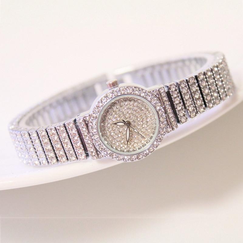Starry Diamond Chain Women Wrist Watch - Golden Scale Surface 6