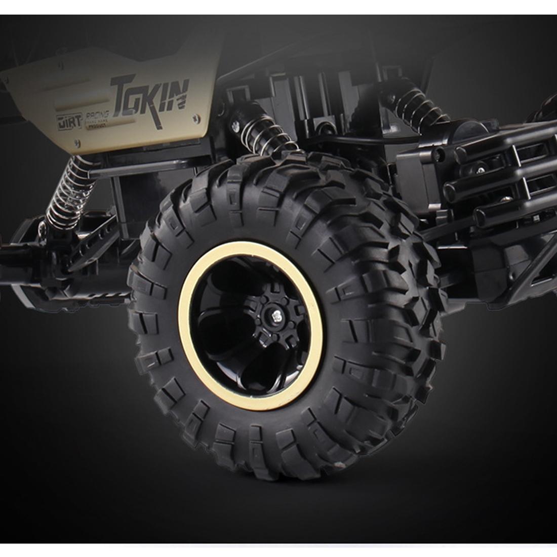 37cm Remote Control Bigfoot Climbing Car - 1 12 Alloy 4wd Cross-country Toy - Green 6