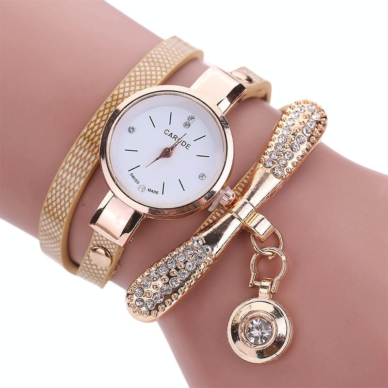 Stylish Leather Band Watch for Women - Casual Design - White 10