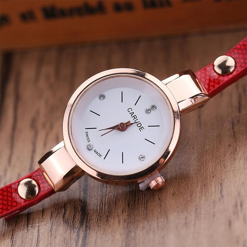 Stylish Leather Band Watch for Women - Casual Design - White 13