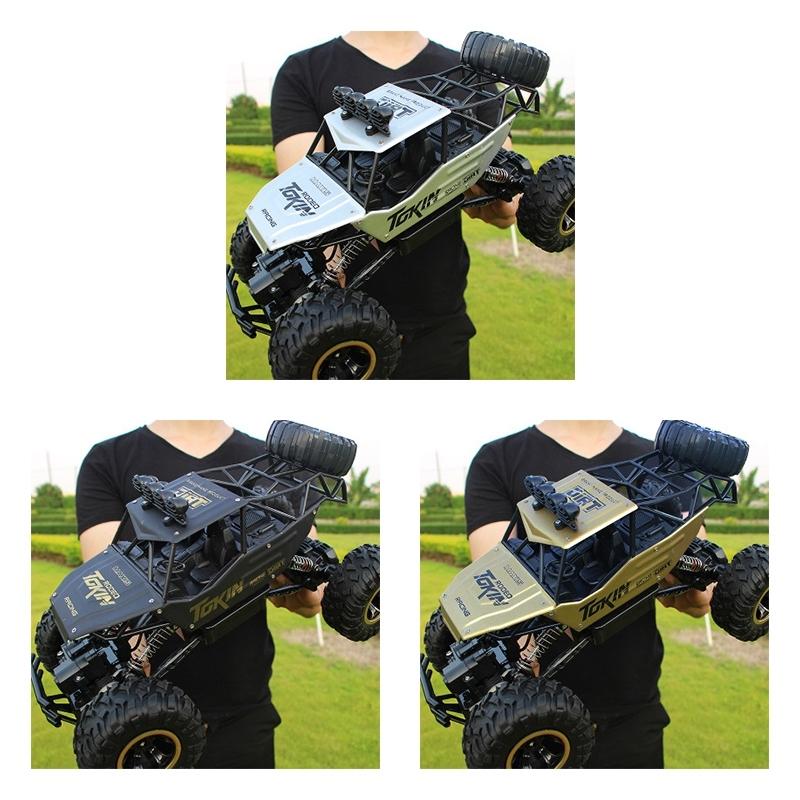 Off-road Climbing Car with 2.4ghz Remote Control and Double Motors - Silver 3