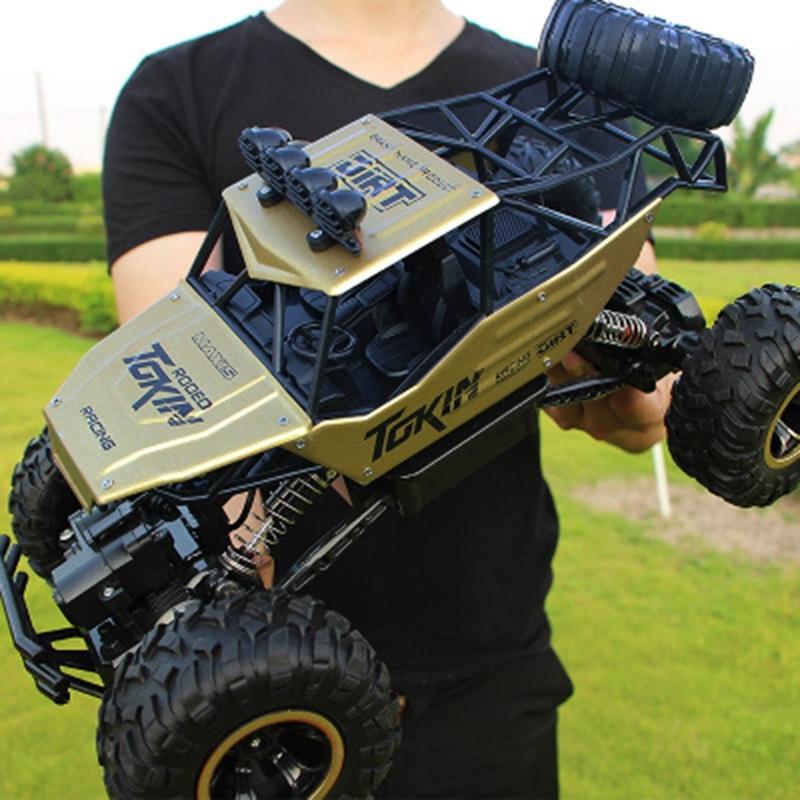 Off-road Climbing Car with 2.4ghz Remote Control and Double Motors - Silver 9