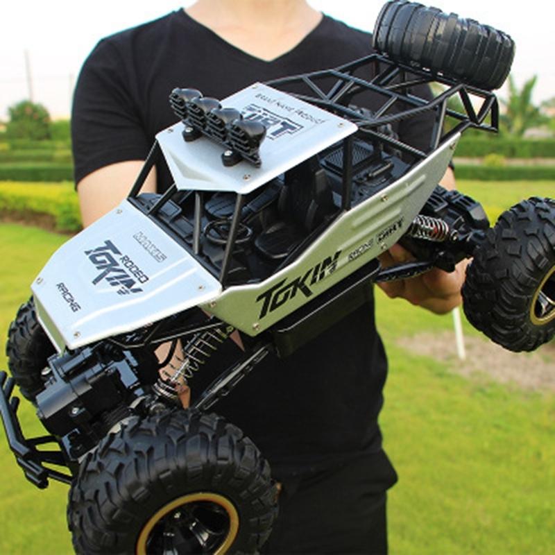 Off-road Climbing Car with 2.4ghz Remote Control and Double Motors - Silver 10