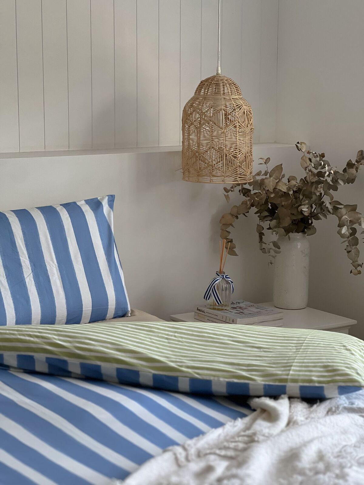 100% Cotton Duvet Quilt Cover Set w/ 2 Pillow Cases in Reversible Blue/Green/White Stripe - King 5